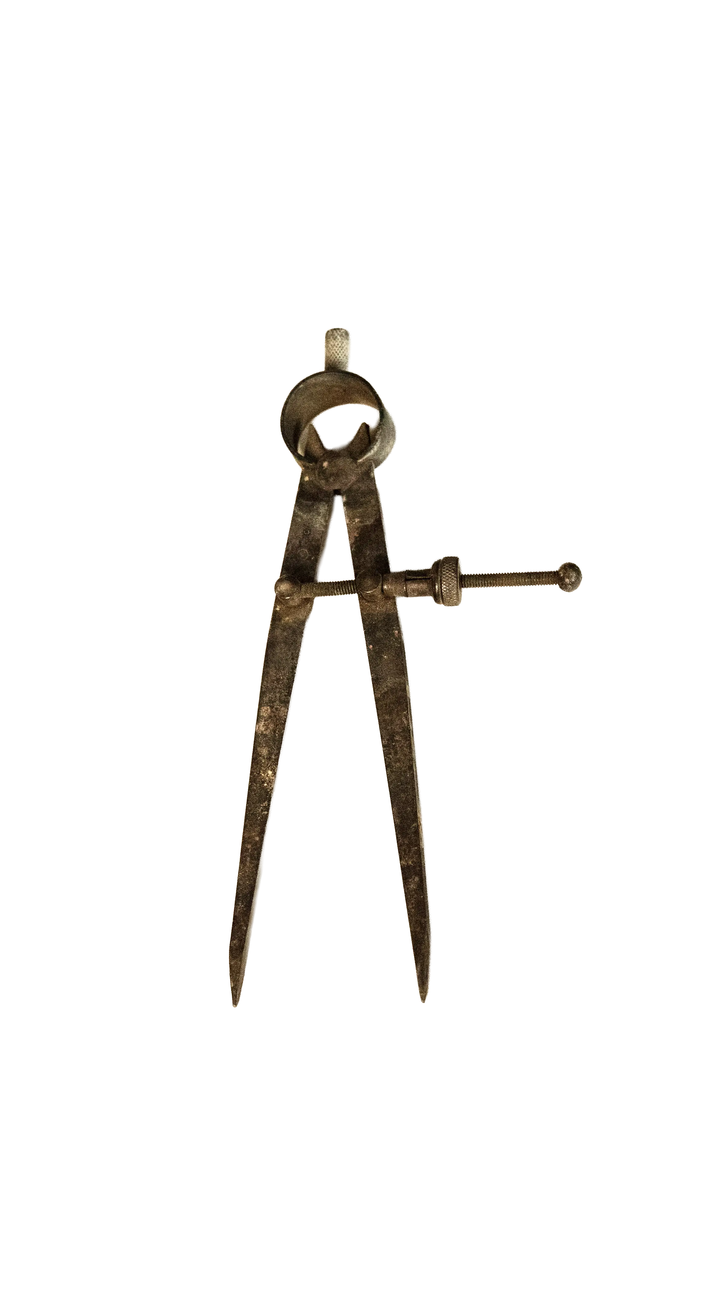 Potter’s compass used by Atelier De Maindis to create bespoke terracotta jars